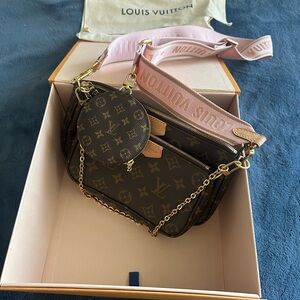 Louis Vuitton multi 3 pc pochette